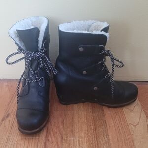 Sorel Shearling Joan of Arctic Boots